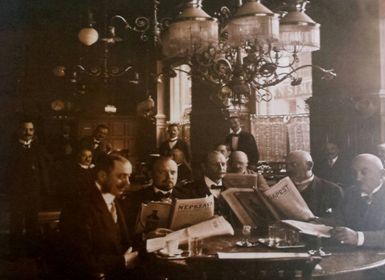 A Centrál kávéházban (kereskedők, pékek, tőrzsvendékek)
